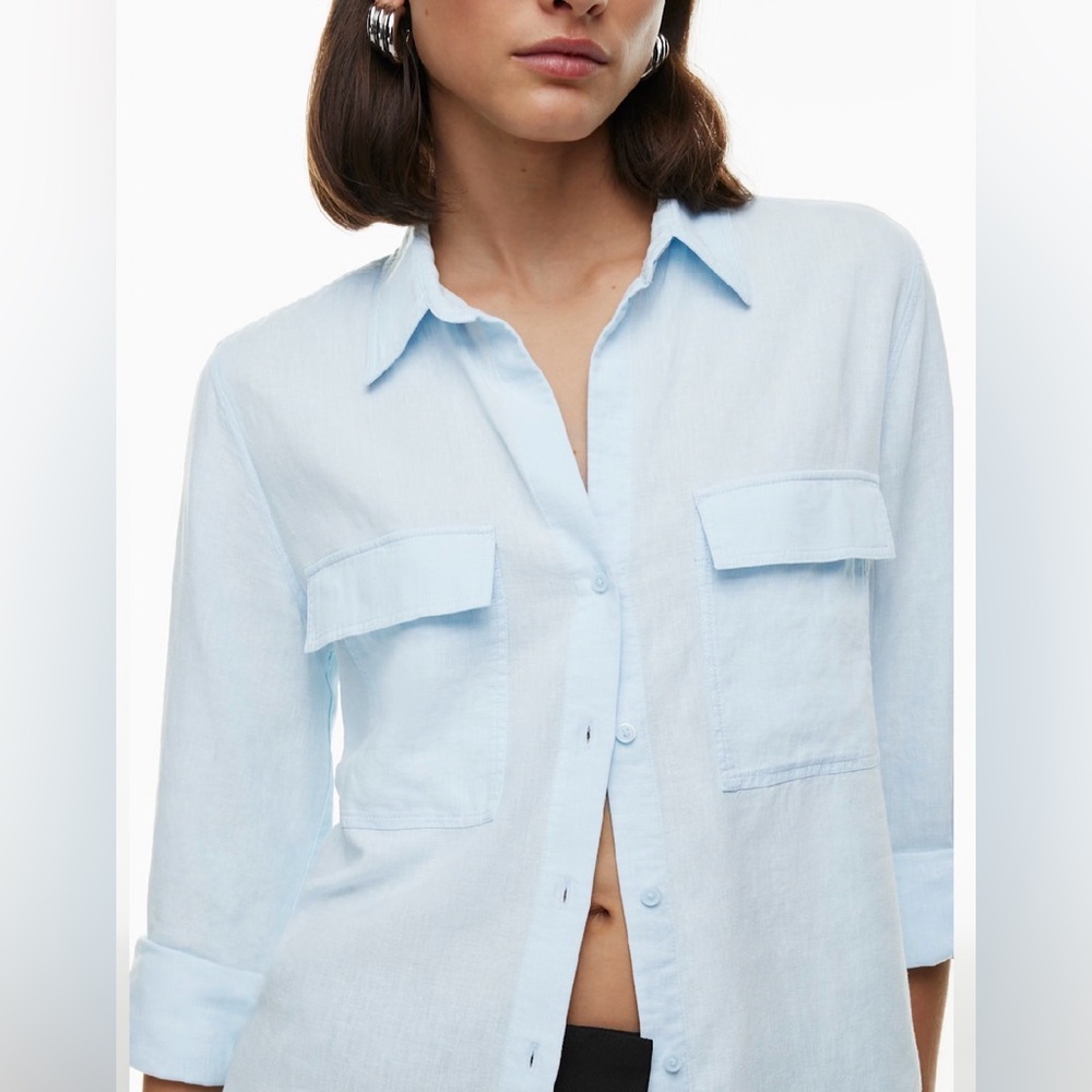 Calvin Klein Sky Blue Linen Medium Button-Up Blouse Women’s
